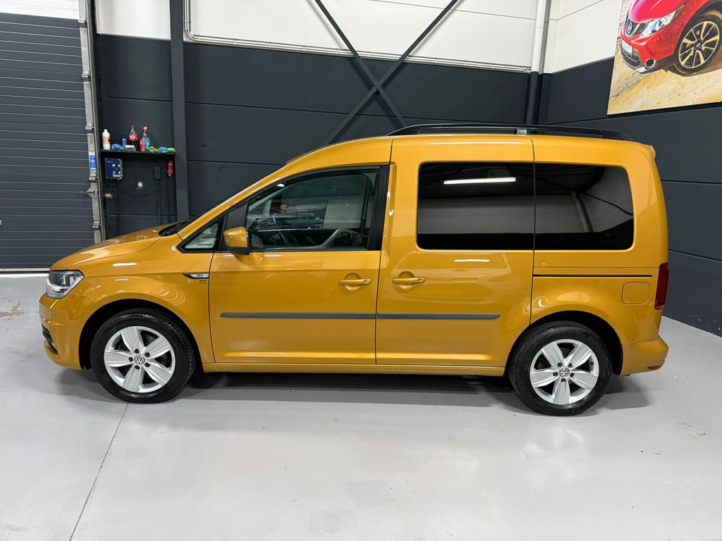 Volkswagen Caddy Rolstoelauto - Ruime XL Ombouw - Luxe uitvoering - Rolstoelvervoer - Nieuwstaat 48456066-3.jpg | All Selection Cars