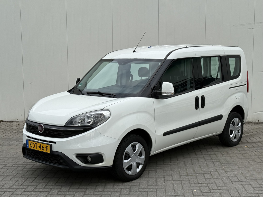 Fiat Doblò Rolstoelauto 3+1 - XL Bodemverlaging - 1e Eigenaar - Rolstoelvervoer 51767758-0.jpg | All Selection Cars