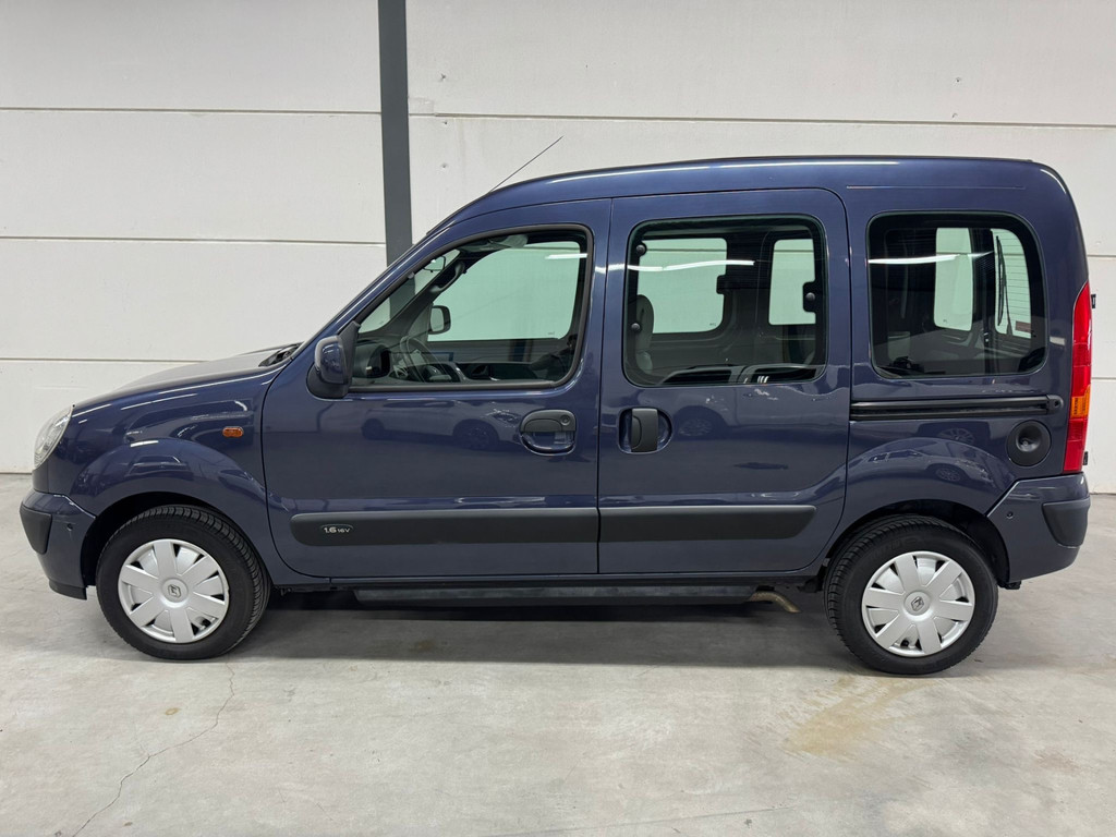 Renault Kangoo 1.6-16V Privilège (Automaat) Rolstoelauto (uniek) Rolstoel voorin - Rolstoelvervoer 51908646-10.jpg | All Selection Cars