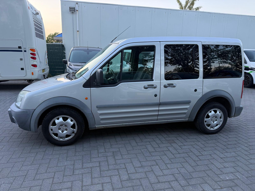 Ford Tourneo Connect 1.8-16V SWB - Rolstoelauto 4+1 - Ruime Bodemverlaging- Rolstoelvervoer 53904680-1.jpg | All Selection Cars