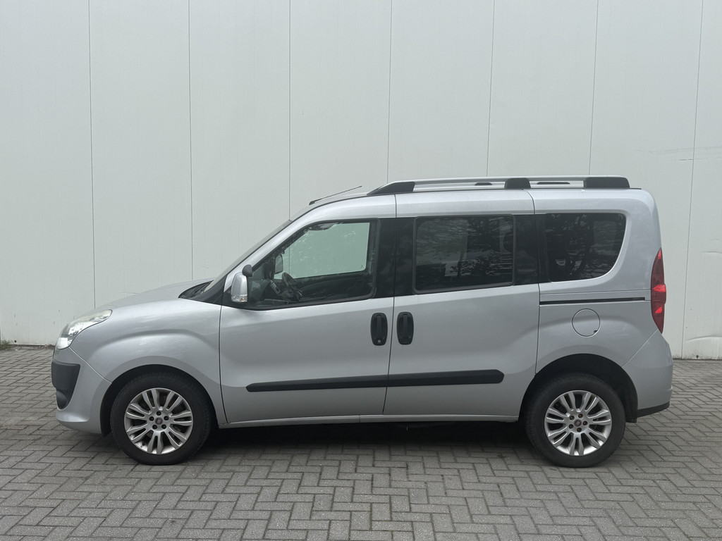 Fiat Doblò 1.4 T-Jet 120pk Rolstoelauto 3+1 - XXL Freedom Bodemverlaging (160 Cm Binnen hoogte) - Rolstoelvervoer 54019785-1.jpg | All Selection Cars