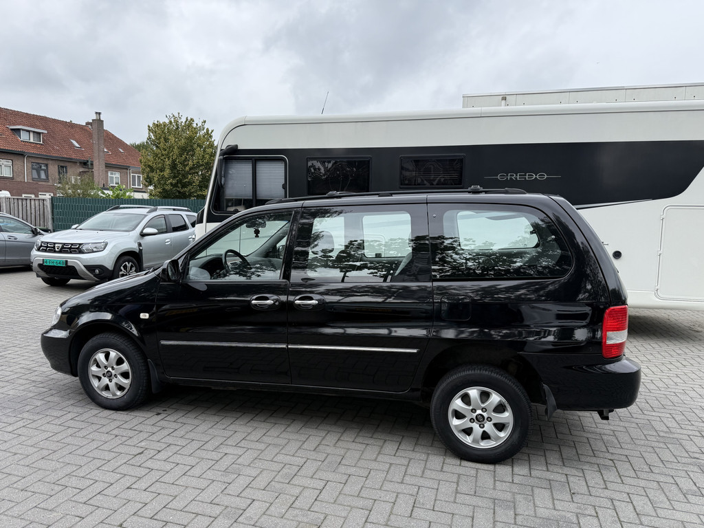 Kia Carnival 2.5 V6 EX Automaat - Rolstoelauto 4+1 - XXL Freedom Ombouw - Bodemverlaging - Unieke Auto 56458861-2.jpg | All Selection Cars