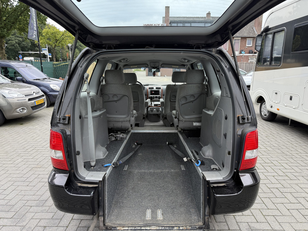 Kia Carnival 2.5 V6 EX Automaat - Rolstoelauto 4+1 - XXL Freedom Ombouw - Bodemverlaging - Unieke Auto 56458861-4.jpg | All Selection Cars