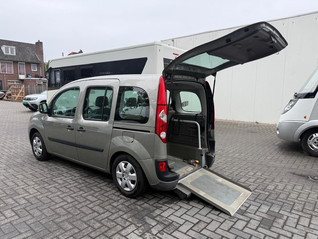 Renault Kangoo 1.6-16V Rolstoelauto 4+1 - Bodemverlaging + Lier - Slechts 44.000 km !! - Rolstoelvervoer - 1e Eigenaar 56463797-4.jpg | All Selection Cars