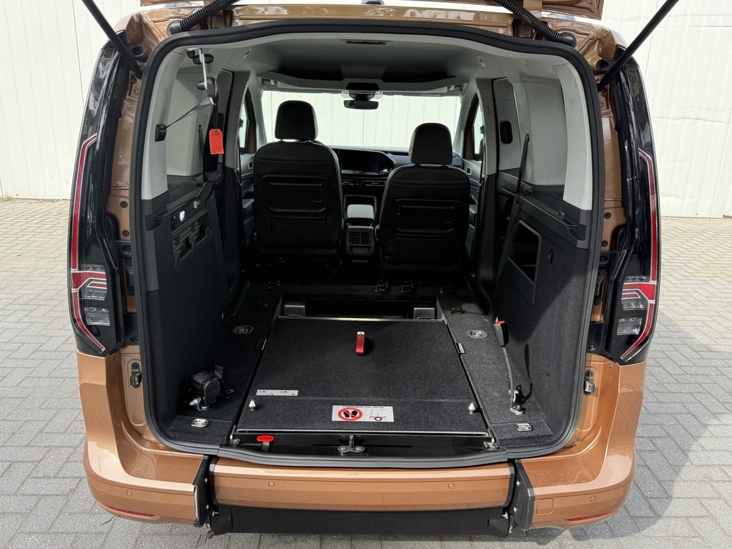 Volkswagen Caddy 1.5 TSI Rolstoelauto - Style Highline - Automaat - Bodemverlaging - Rolstoelvervoer 57065634-4.jpg | All Selection Cars